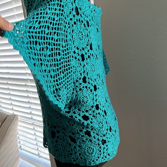 Cover Up - Picture 3 of 7